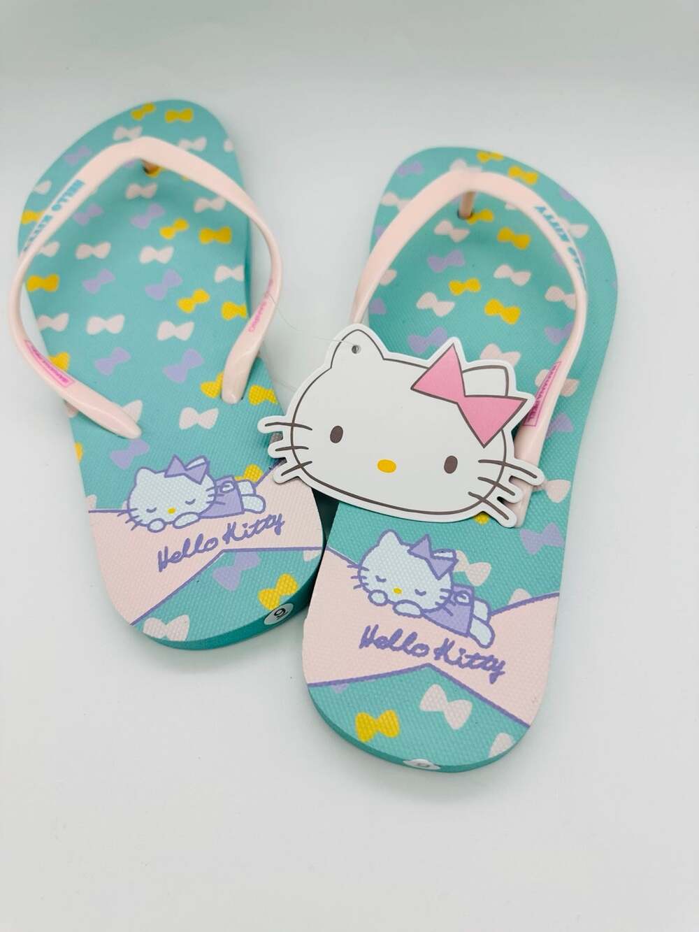 Hello Kitty Slippers in Teal Size 9